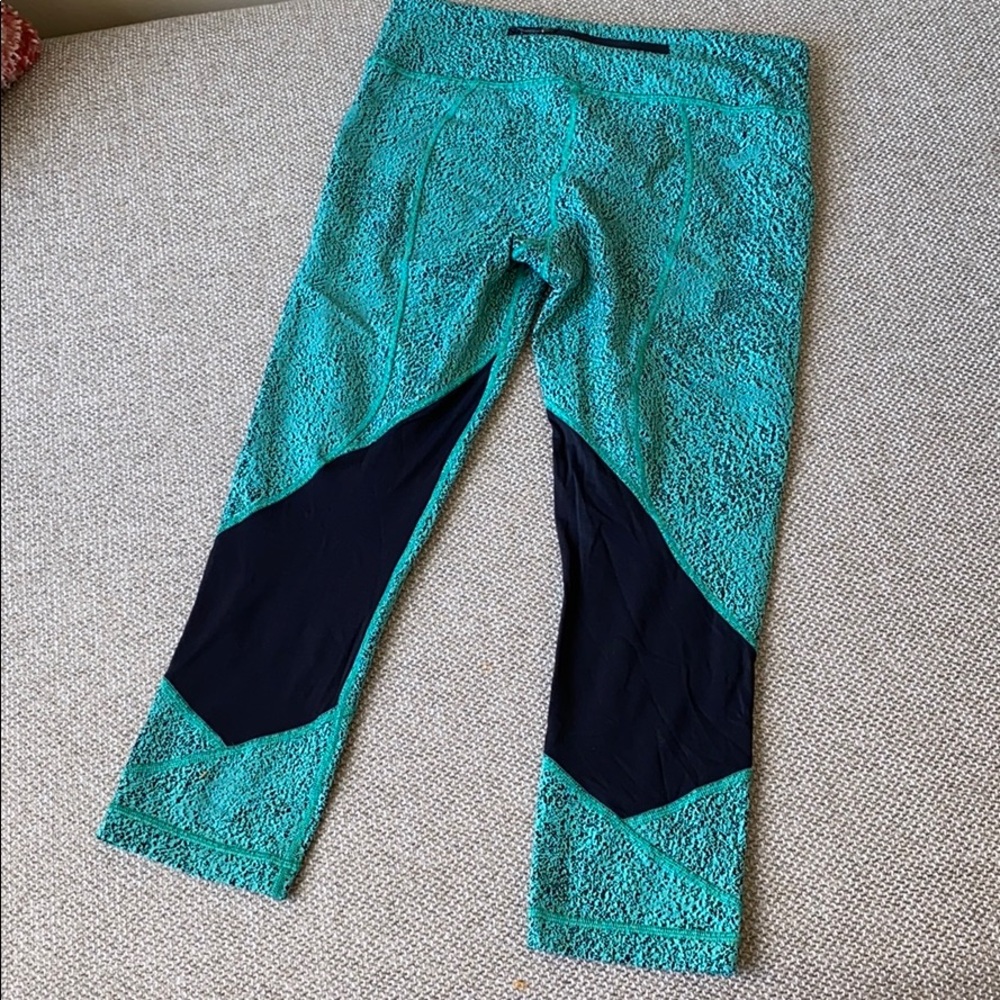 Lululemon Pace Rival Crop - Picture 2 of 8